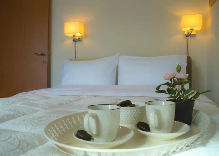 Sunny Luxury Apartment *